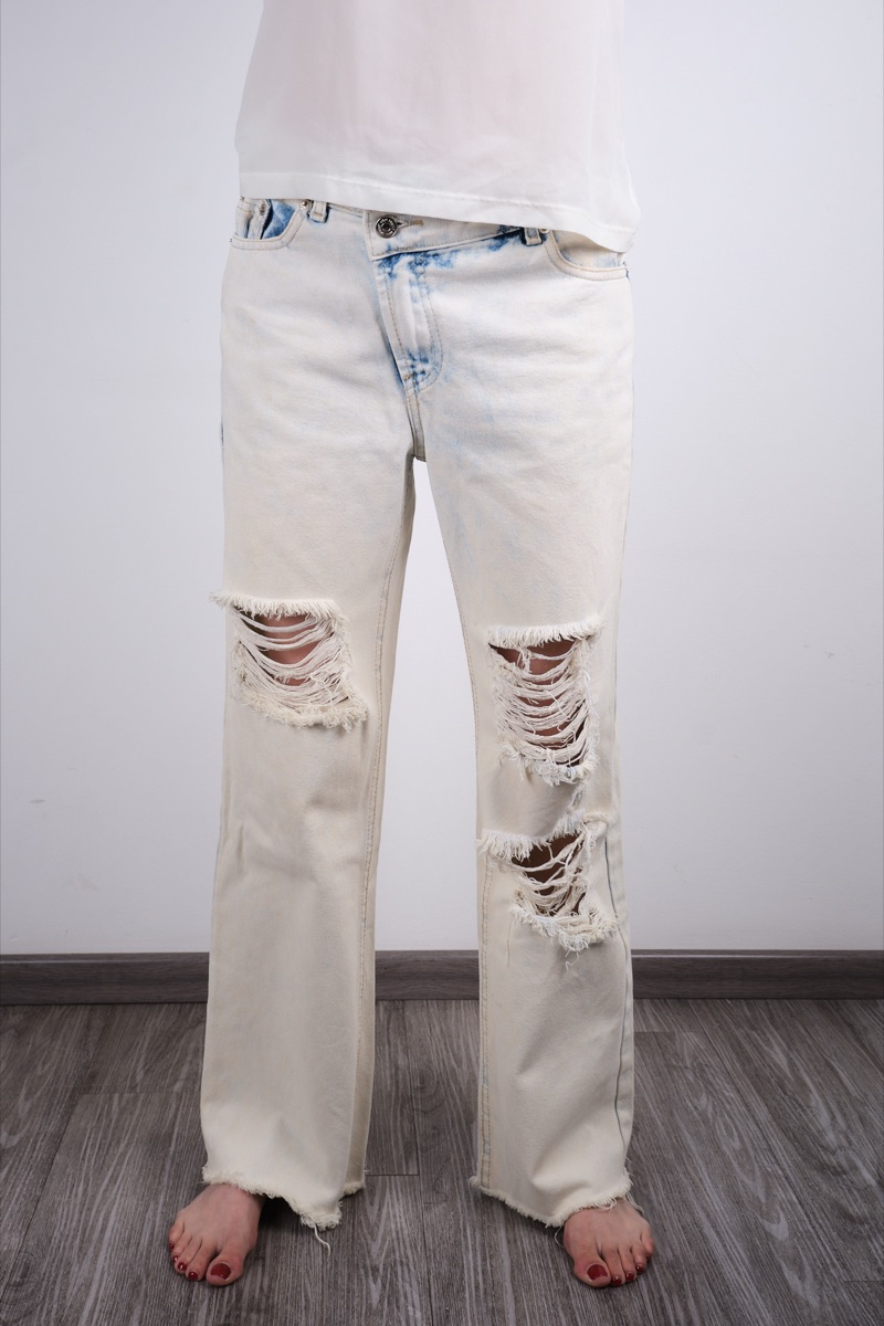 Pantalón de mezclilla blanco, ripped — Zara